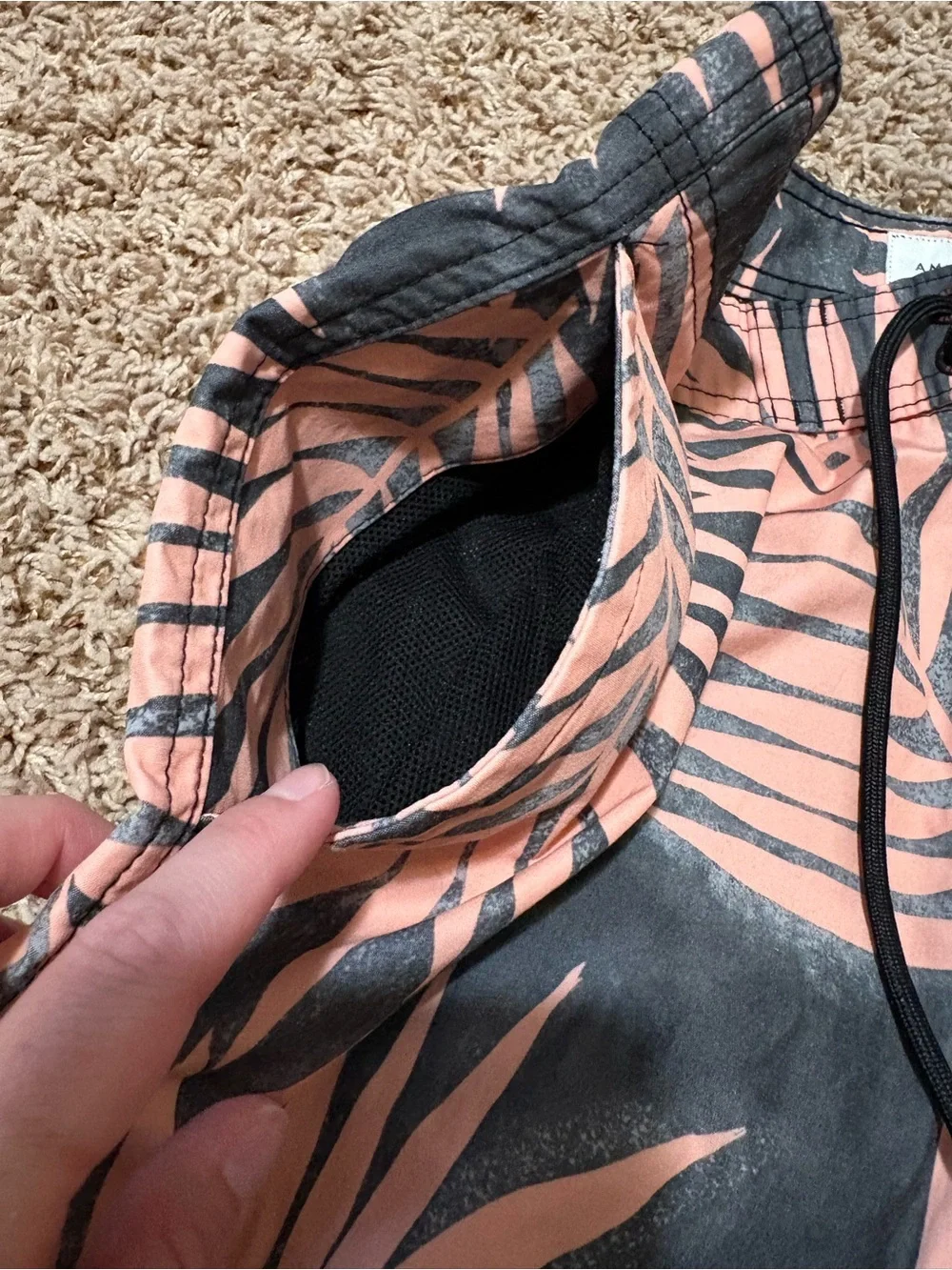 American Eagle Palm Swim Trunk 10” men’s size small NWOT